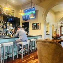 Cherrywood BBQ and Ale House - Bar area with limited hightop tables