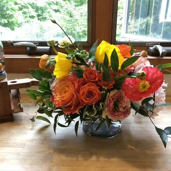 Bantam Blooms - Florists Near Me - Bantam, Connecticut