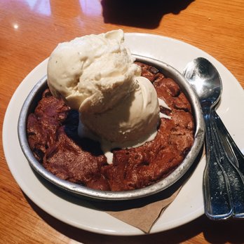 BJ's Restaurant & Brewhouse - Chocolate chip pizookie - Pizza Near Me - La Mesa, California