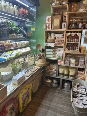 Sen Organic Farmers Market by null