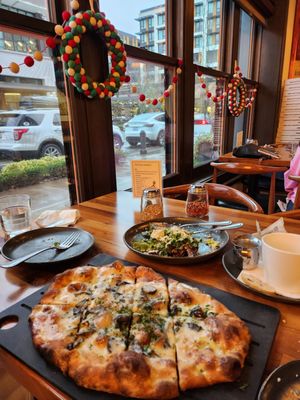 Serious Pie Totem Lake by null