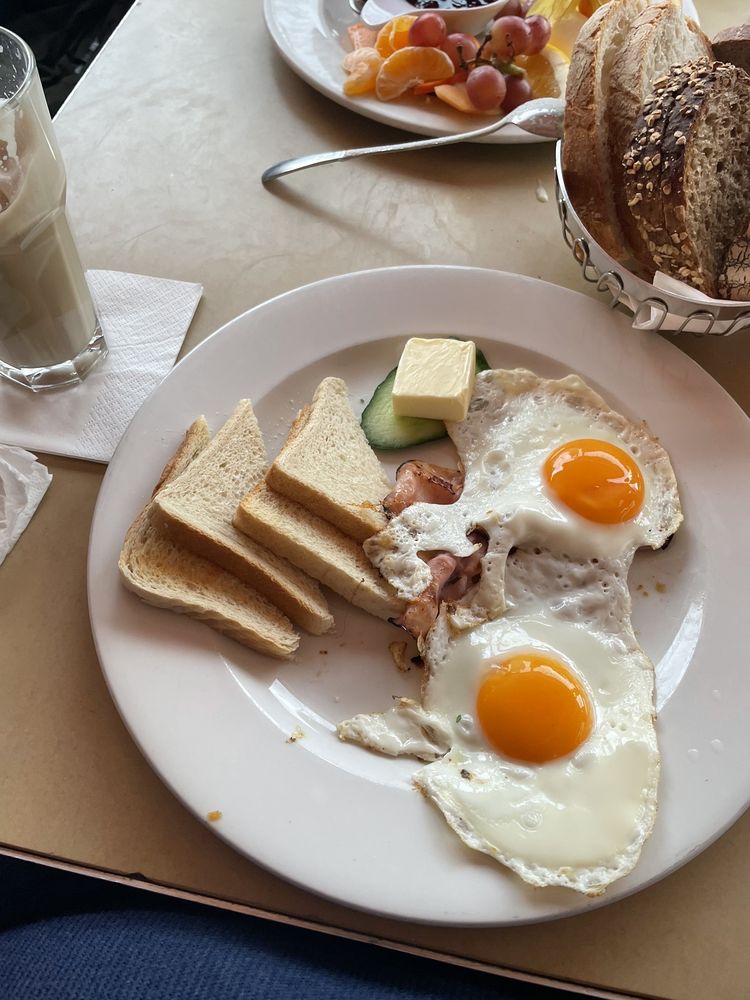 CAFE GLOCKENSPIEL Updated August 2024 147 Photos & 212 Reviews