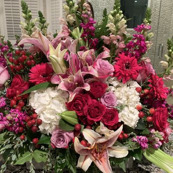 HK Flowers - Florists Near Me - Winnetka, California HK Flowers - Florists Near Me - Winnetka, California