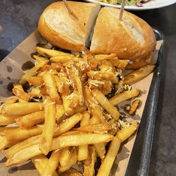 32 Brews Street - Philly cheesesteak - Breweries Near Me - Elk Grove, California