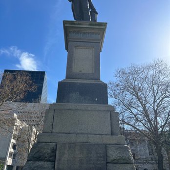 Lafayette Square - bronze statue of statesman Henry Clay (not  American War hero Lafayette!) in the center. - Parks Near Me - New Orleans, Louisiana