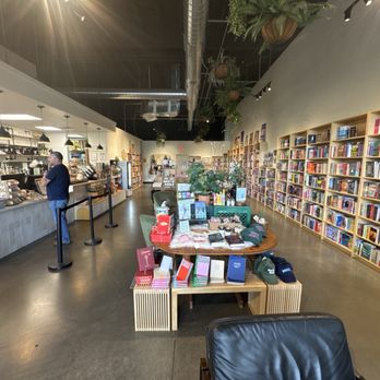 Stacks Book Club - Layout and atmosphere - Bookstores Near Me - Oro Valley, Arizona Stacks Book Club - Layout and atmosphere - Bookstores Near Me - Oro Valley, Arizona