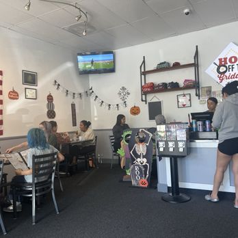 Hot Off The Griddle - Breakfast & Brunch Near Me - Sacramento, California Hot Off The Griddle - Breakfast & Brunch Near Me - Sacramento, California