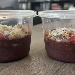 "Large" strawberry banana açaí bowls "Large" strawberry banana açaí bowls