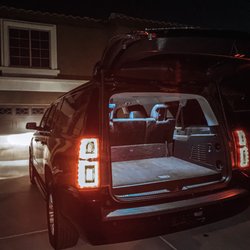 Crown Sedan - The best car service in Arizona!
