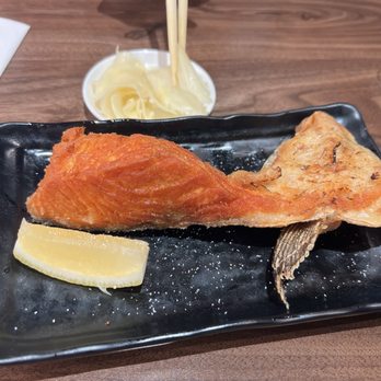 Waka Sakura - Salmon Collar - Conveyor Belt Sushi Near Me - Irvine, California Waka Sakura - Salmon Collar - Conveyor Belt Sushi Near Me - Irvine, California