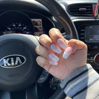 Da Vi Nails - First day - Nail Salons Near Me - Charlotte, North Carolina