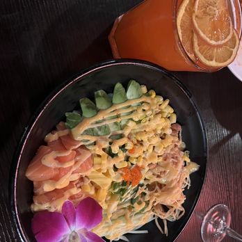Moonlight Sushi Bar and Grill - Salmon Lover Bowl - Japanese Near Me - Middletown, Connecticut Moonlight Sushi Bar and Grill - Salmon Lover Bowl - Japanese Near Me - Middletown, Connecticut