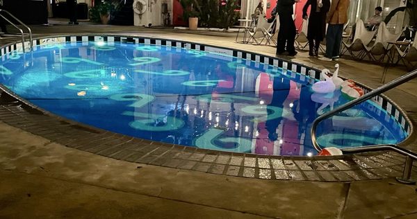 Phoenix Hotel by null