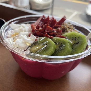 Toastique - DragonBerry: Pitaya (Dragon Fruit) / Mango / Strawberry / Agave / Coconut Water Topped with Strawberry, Kiwi, Goji Berry, Coconut, Granola - Breakfast & Brunch Near Me - Stone Harbor, New Jersey Toastique - DragonBerry: Pitaya (Dragon Fruit) / Mango / Strawberry / Agave / Coconut Water Topped with Strawberry, Kiwi, Goji Berry, Coconut, Granola - Breakfast & Brunch Near Me - Stone Harbor, New Jersey