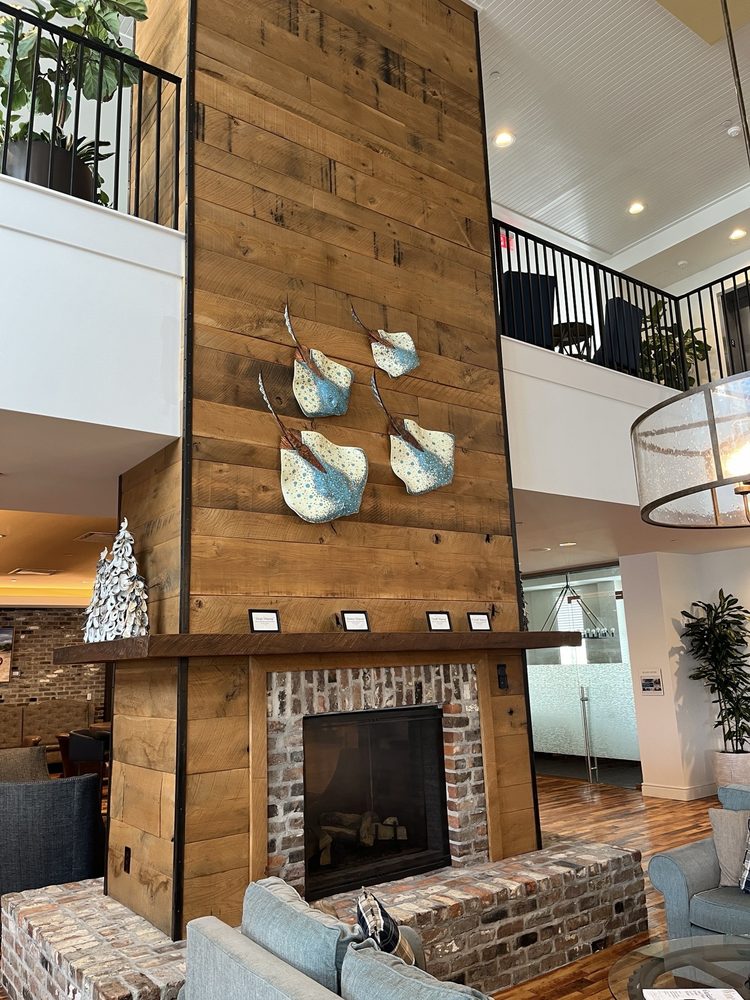 34° North Restaurant + Bar