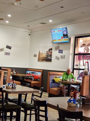 The Palms Café by null