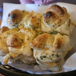 Joey's Pizza & Pasta - Complimentary garlic bread