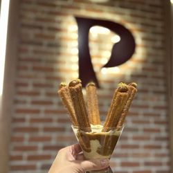 Pie Fection - Churros with ice cream and dulce del leche