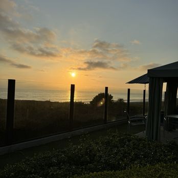 Carlsbad Seapointe Resort - Sunset at the Seapointe - Resorts Near Me - Carlsbad, California