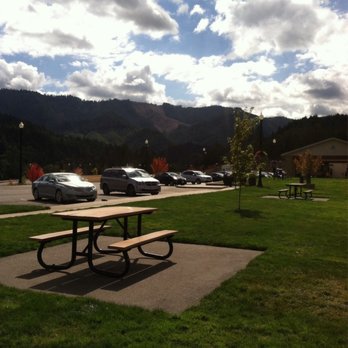 Rest Stop Exit 99 - Dog Parks Near Me - Canyonville, Oregon Rest Stop Exit 99 - Dog Parks Near Me - Canyonville, Oregon