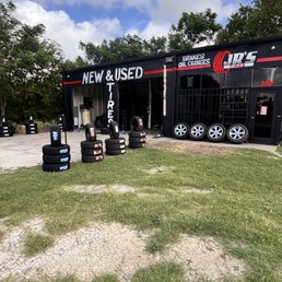 Exterior outside entrance of Jrs Tires - Hillsboro, Texas Exterior outside entrance of Jrs Tires - Hillsboro, Texas