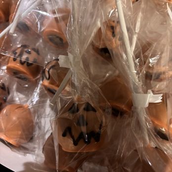Cakepops by Susan - Jack O'Lantern cake pops - Cupcakes Near Me