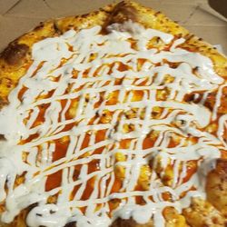 Fox's Pizza Den - Buffalo chicken pizza