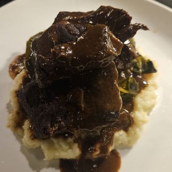 O.A.K. Prime Kitchen and Bar - Short ribs were incredibly tender and delicious - Cocktail Bars Near Me - Myrtle Beach, South Carolina O.A.K. Prime Kitchen and Bar - Short ribs were incredibly tender and delicious - Cocktail Bars Near Me - Myrtle Beach, South Carolina