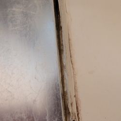 Ward Realty - Disgusting mildew in bathrooms