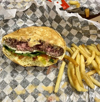 T.T. Burger Arpoador by null