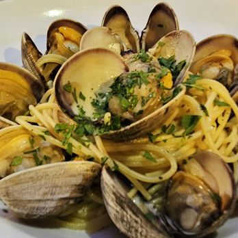Arancino di Mare - Spaghetti alle vongole - Italian Near Me - Honolulu, Hawaii Arancino di Mare - Spaghetti alle vongole - Italian Near Me - Honolulu, Hawaii