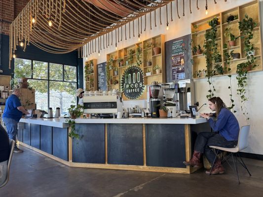 1000 Faces Coffee by null