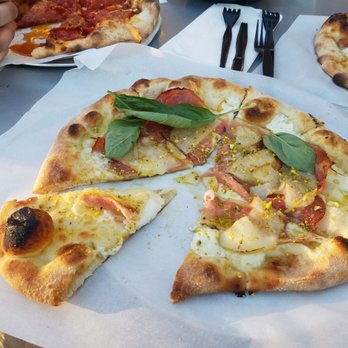 Pizzeria Limone - Dude this pizza rocks - Pizza Near Me - Sandy, Utah