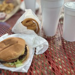 Bobo’s Drive In