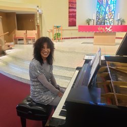 Sandra M Barba - Ms. Barba at the Hamburg Steinway
