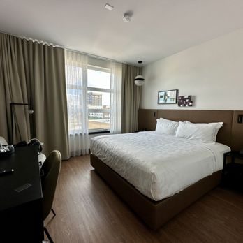 Kissel Uptown - King room - Hotels Near Me - Oakland, California Kissel Uptown - King room - Hotels Near Me - Oakland, California