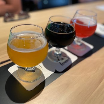 Holy Mountain Brewing - 6 oz pours - Breweries Near Me - Seattle, Washington Holy Mountain Brewing - 6 oz pours - Breweries Near Me - Seattle, Washington