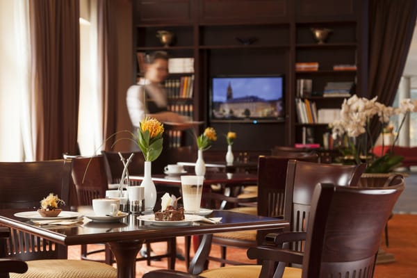 Relais & Châteaux Hotel Bülow Palais by null