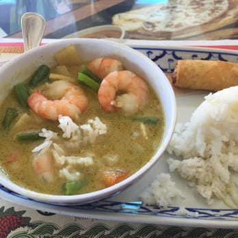 Saing Thai Cuisine - Green curry... Every spoonful is a delight... You must like hot spicy foods however! - Thai Near Me - Tucson, Arizona Saing Thai Cuisine - Green curry... Every spoonful is a delight... You must like hot spicy foods however! - Thai Near Me - Tucson, Arizona