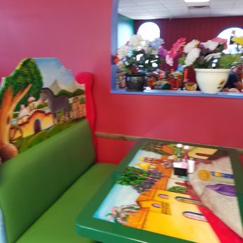 El Mariachi - Festive interior - Mexican Near Me - Indianapolis, Indiana