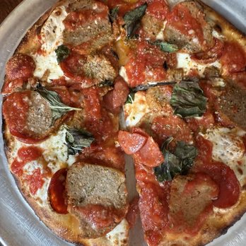 Juliana's - Pizza Near Me - Brooklyn, New York