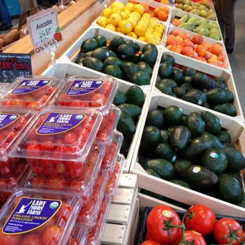 MOM's Organic Market - Fresh Fruit, MOM's Organic Market - Grocery Near Me - Baltimore, Maryland
