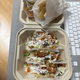Spicy Shrimp/ Fish Tacos Spicy Shrimp/ Fish Tacos