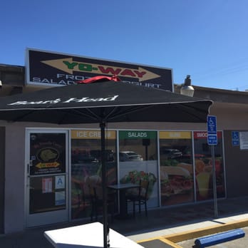 Yo-Way Eatery - Outside front entrance - Juice Bars & Smoothies Near Me - Gardena, California