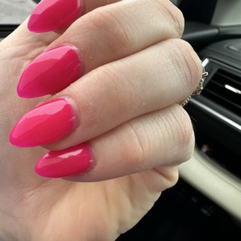Vivi Nails & Spa - Gel 642 DND magenta - Nail Salons Near Me - Latham, New York
