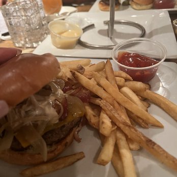 Little Pub Greenwich - Steakhouse Burger - Pubs Near Me - Cos Cob, Connecticut Little Pub Greenwich - Steakhouse Burger - Pubs Near Me - Cos Cob, Connecticut