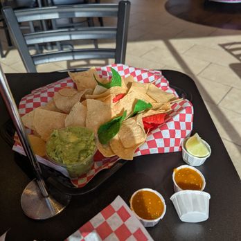 Lolis Tacos - Westshore - Small Chips and Guac - Tacos Near Me - Tampa, Florida Lolis Tacos - Westshore - Small Chips and Guac - Tacos Near Me - Tampa, Florida