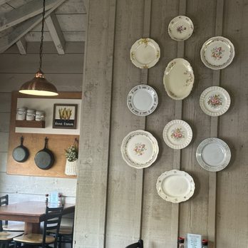 Aunt Granny's Restaurant - Buffets Near Me - Pigeon Forge, Tennessee