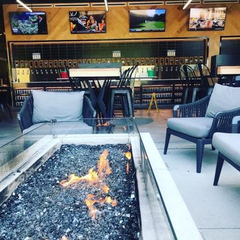 BrewWall - Our choice of dining area - Pizza Near Me - Copley, Ohio