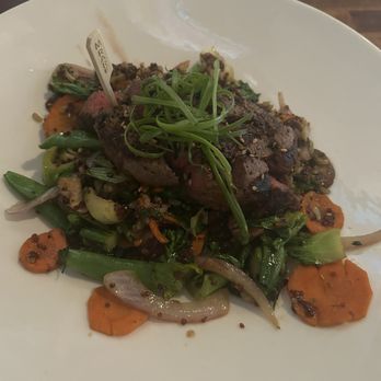 Yard House - Steak Bowl - New American Near Me - Denver, Colorado